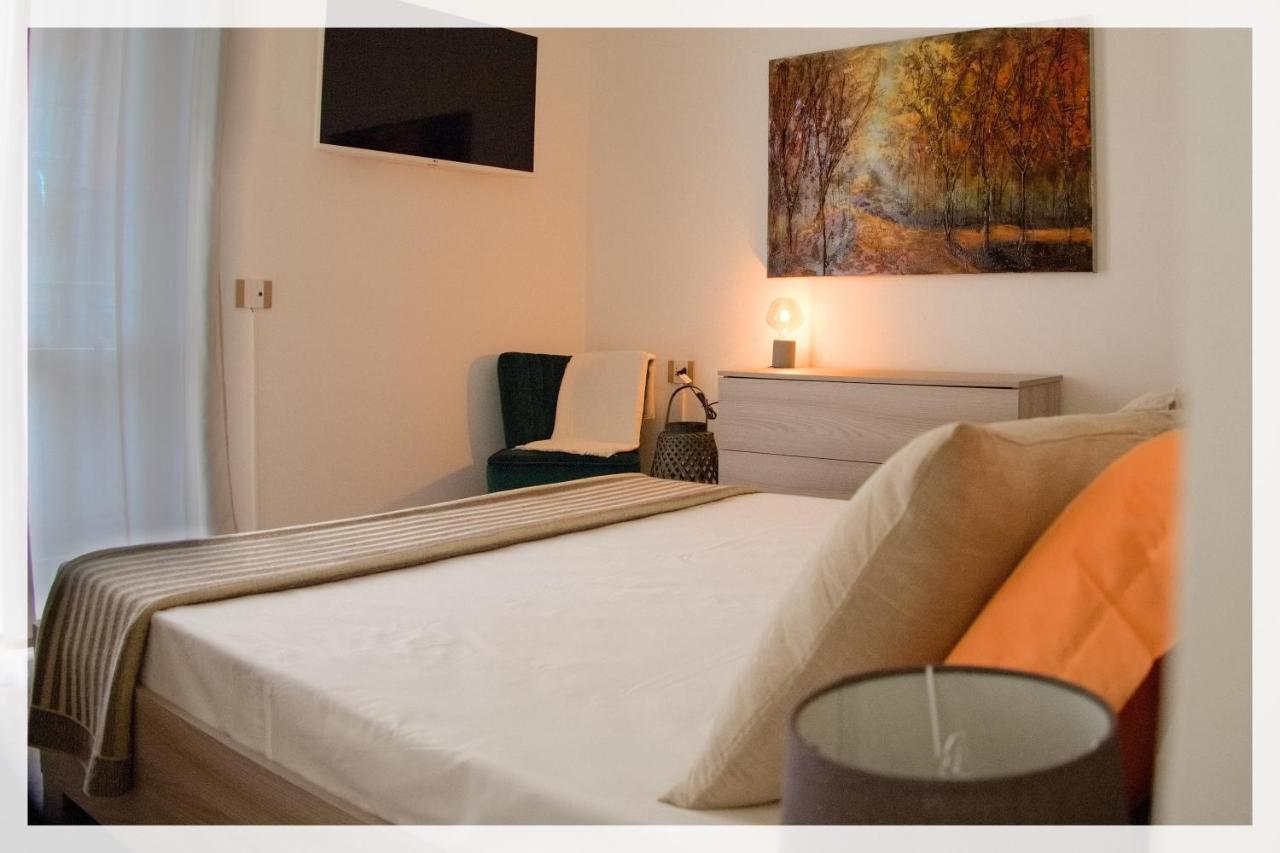 Your Place By The Lake - Near Leonardo Academy, Mxp Sesto Calende Exteriér fotografie